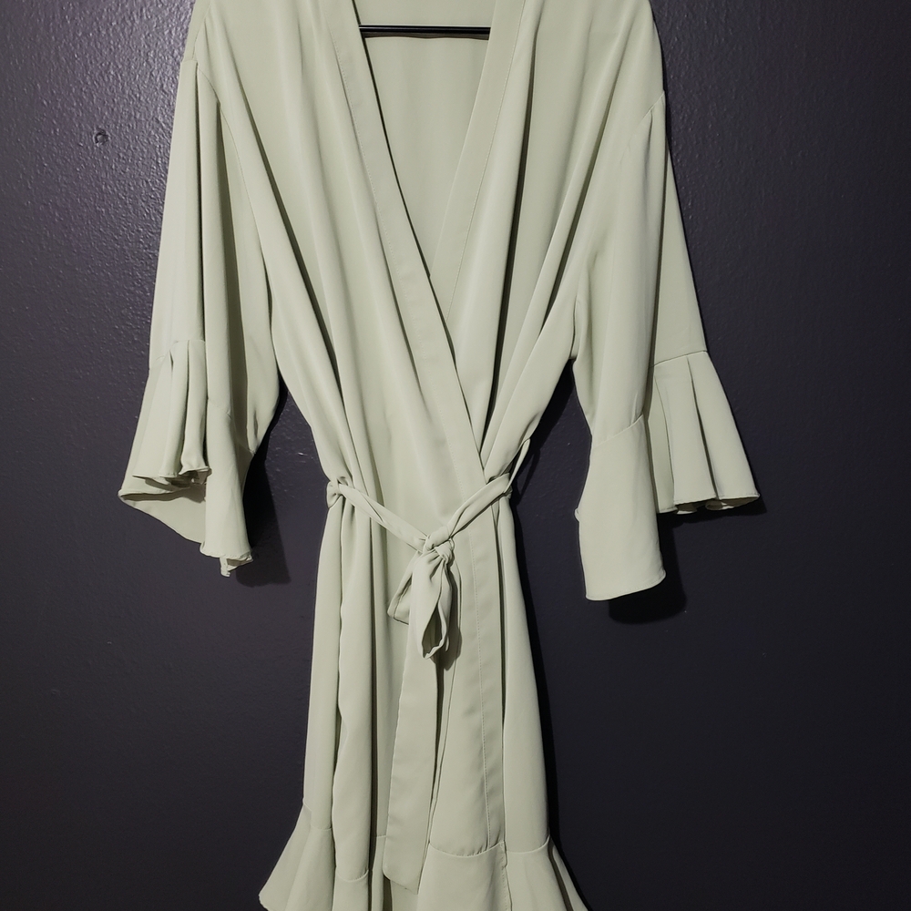 17. Elegant Sage Robe/Duster with Ruffled Sleeves